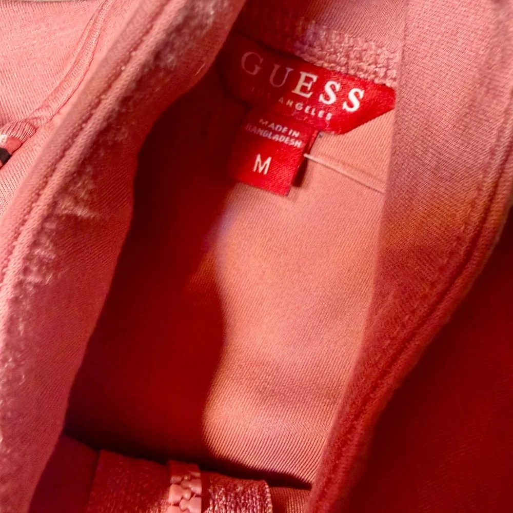 Guess logo matching outfit